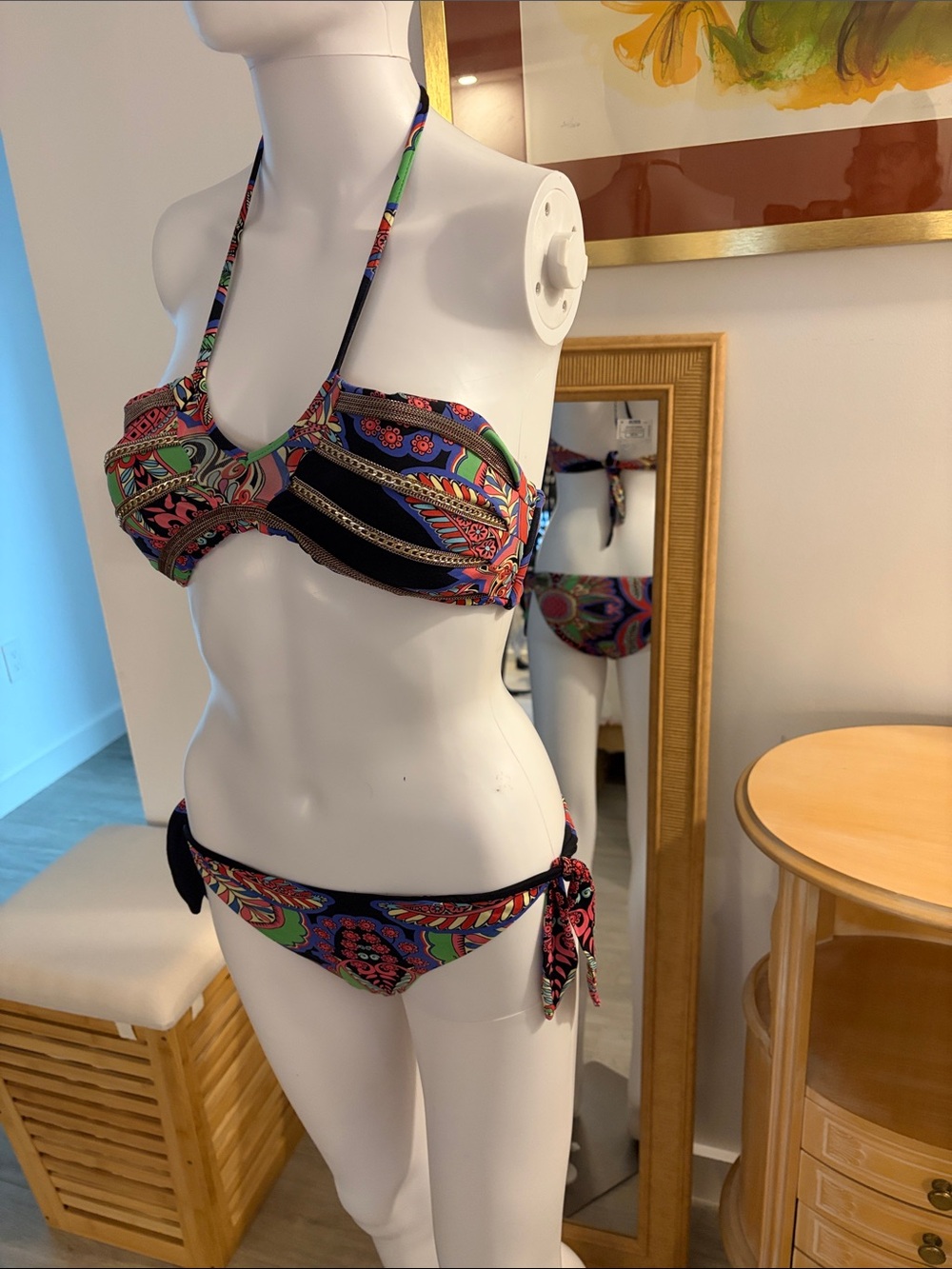Miss bikini, Set. with real metal chain insert all over top & tube on strap
